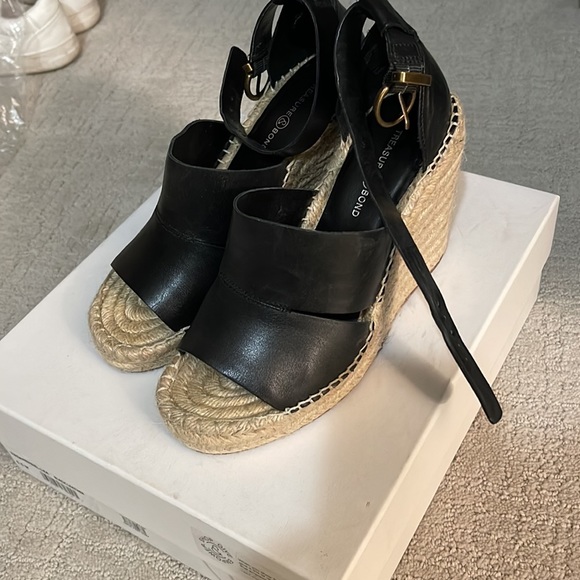 Black wedges - Picture 2 of 3